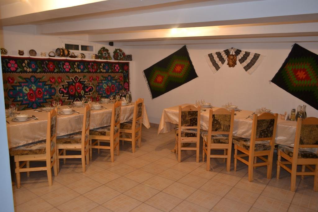 Pensiunea Agroturistica Casa Colinita Vatra Moldoviţei المظهر الخارجي الصورة